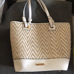 Classy Summer Dune London white woven tote